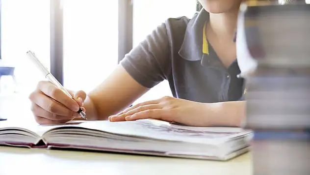 Dünya liderleri yetiştiren Yön Koleji'nde yüzde 100 burs imkanı