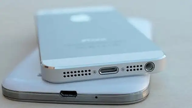 Note 3 iPhone'u durduramadı