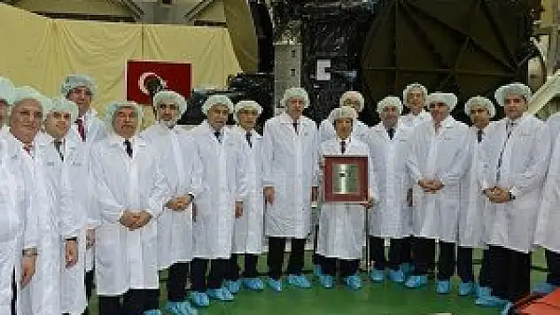 TÜRKSAT 4A uydusu törenle teslim edildi