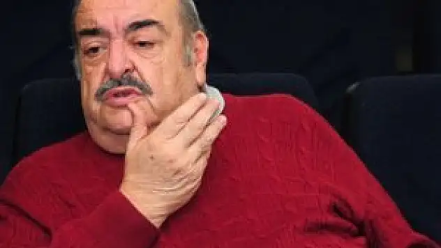 Ünlü tiyatrocu hayatını kaybetti