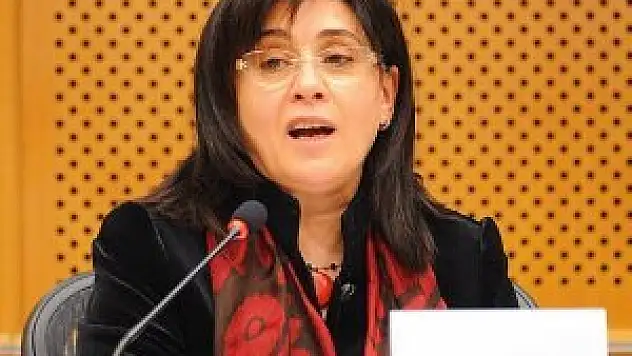 Yargıtay Zana'nın 10 yıllık hapis cezasını bozdu