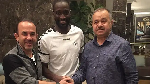 Yatabare resmen Konyaspor'da
