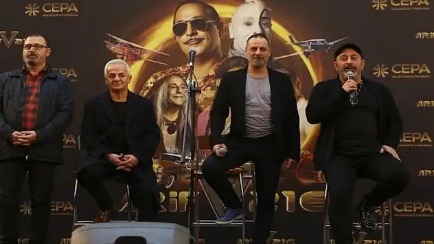 Cem Yılmaz'ın son filmine suç duyurusu!