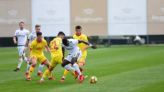 Konyaspor, beraberliği son anda kurtardı