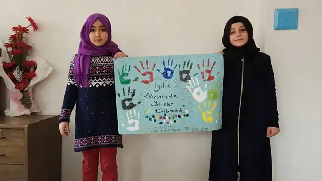 Çumra İhsan Çetinkaya İmam-Hatip Ortaokulu öğrencilerinden kardeşlik günü