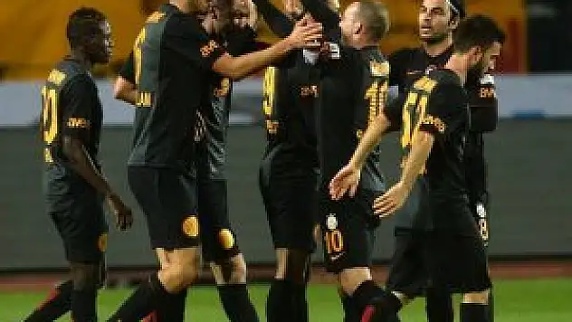 Galatasaray Ajax'ı devirdi 2-1