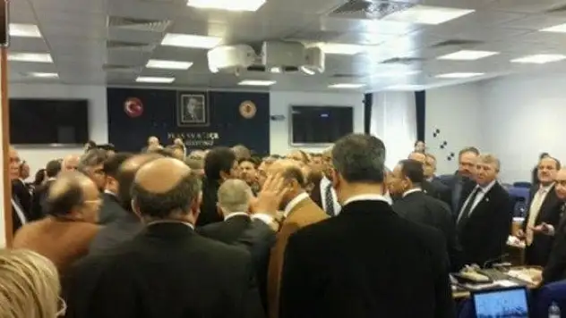 Eminağaoğlu yine meclisi karıştırdı!