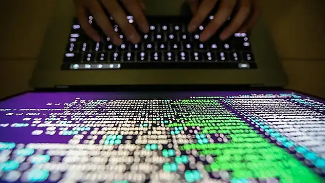Türk hacker grubu İsrailli eski müsteşarın Twitter hesabını hackledi