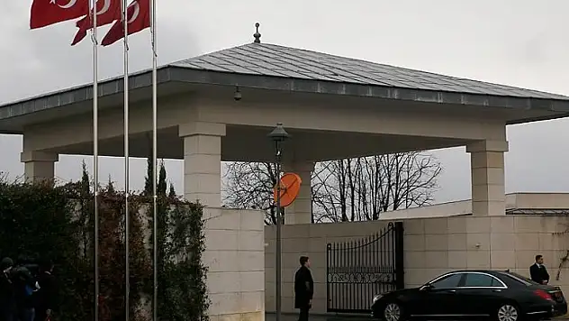 Başbakan Yıldırım medya temsilcileriyle bir araya geldi