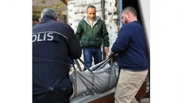 Garibanın ölümü de gariban oldu