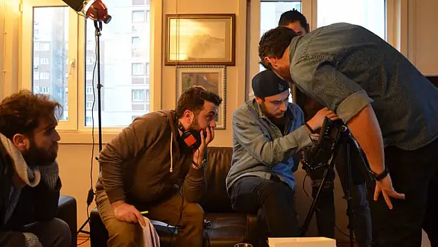 Dünya'nın İlk Instagram Korku Dizisi 'Eşik' yayına giriyor