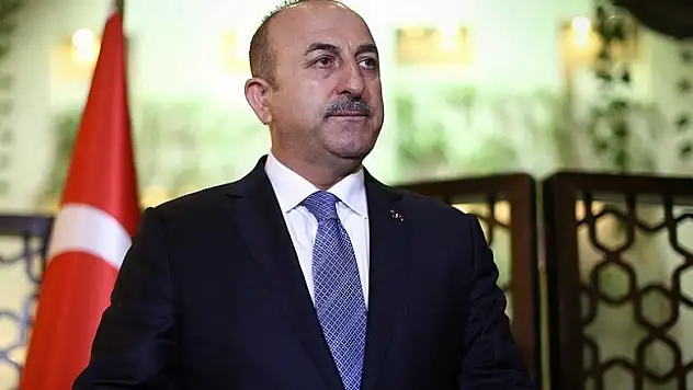 Çavuşoğlu: Azez'de 3 bin kişi kapasiteli 500 çadır kuruyoruz