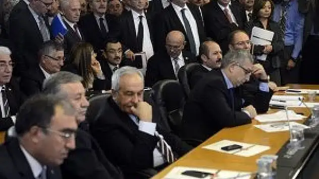 HSYK teklifinde 12 madde kabul edildi