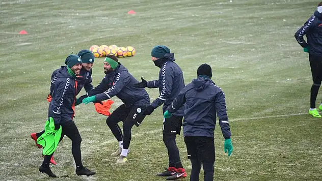 Konyaspor, Ankara'ya gitti