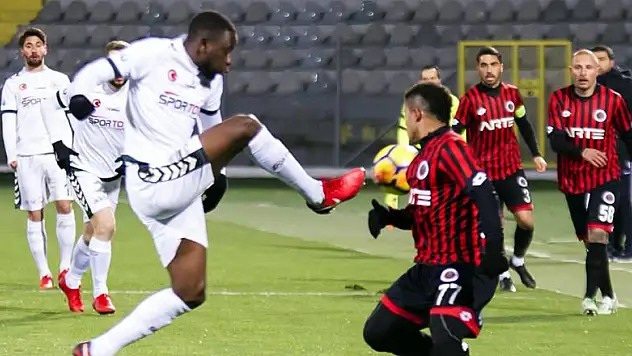 Konyaspor fırsat tepti!