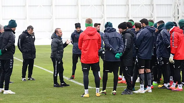 Mehmet Özdilek, mini toplantı yaptı