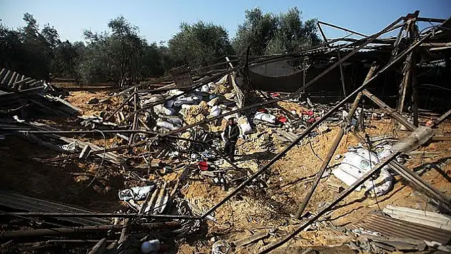 İsrail'den Gazze'ye hava saldırısı: 5 yaralı