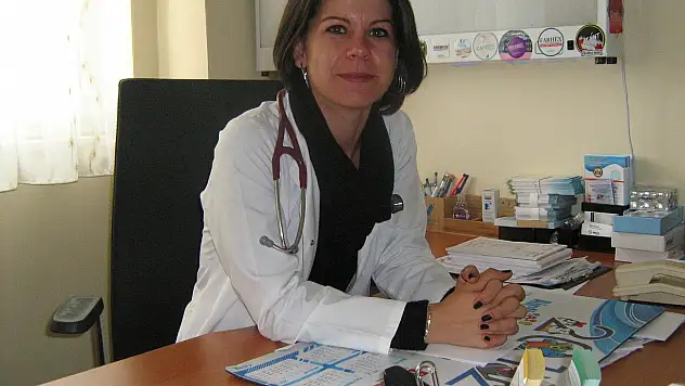 İki üç haftadan fazla süren öksürük tehlikeli