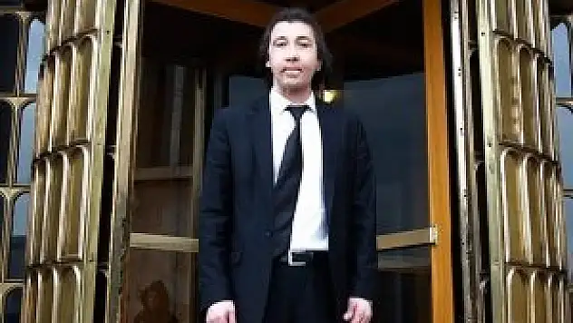 Yeni yüzüyle Meclis'i ziyaret etti