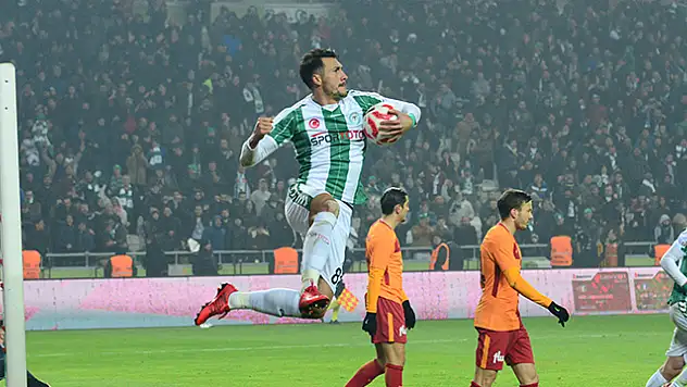 Adis, golle başladığı için mutlu!