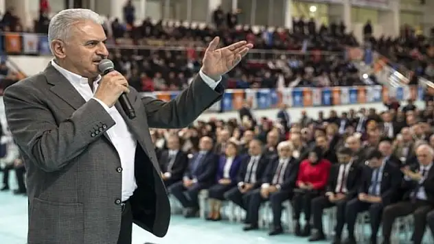 Başbakan Yıldırım: Lafla millilik olmaz!