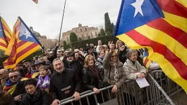 Katalonya bağımsızlığını istiyor