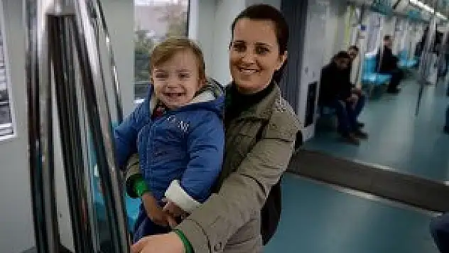 Marmaray'la taşınan yolcu sayısı 10 milyona yaklaştı