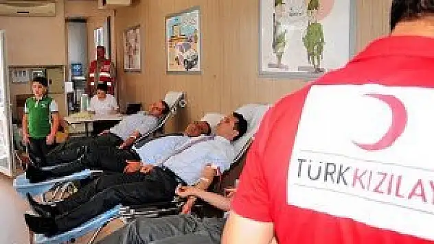 Kan bağışı için Kızılay'a koştuk