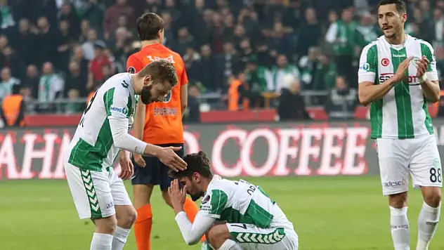 Konyaspor'da Orkan hırsından ağladı!