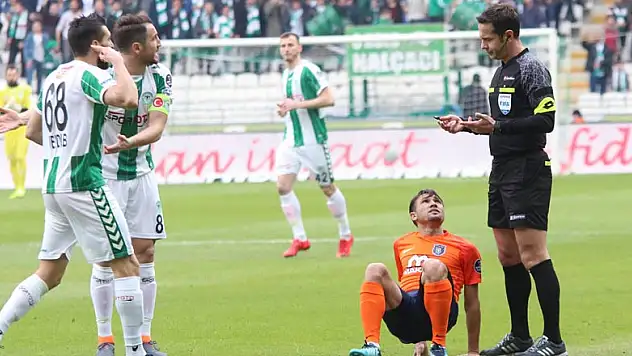 Halis Özkahya, Konyaspor taraftarını çileden çıkardı!