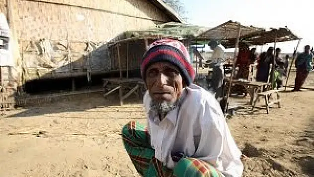 Budist çetelerinden Myanmar'da kanlı köy baskını