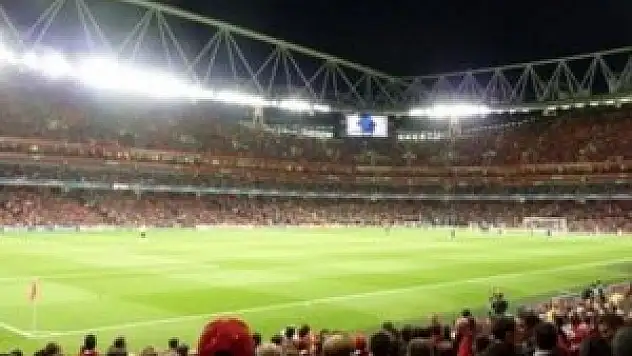 Kur'an-ı Kerim yırtan taraftara tutuklama