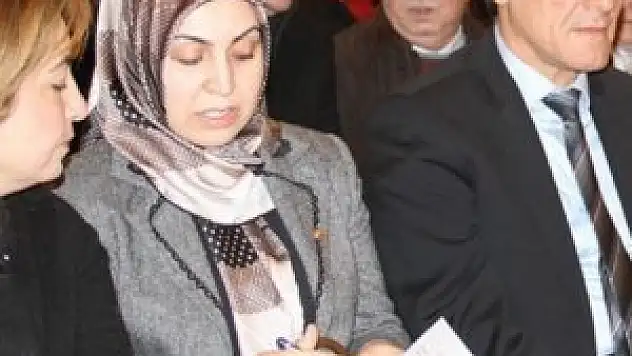 Diyarbakır'a başörtülü aday gösterdi