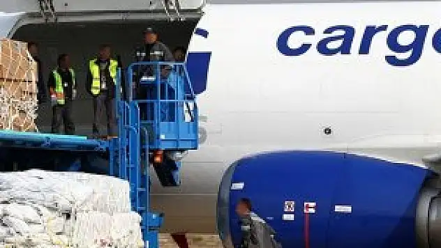 Irak'tan ABD yardım uçağına engel