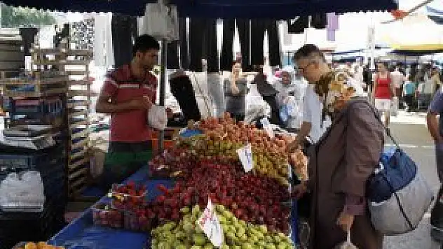 Meram Belediyesinden pazarcı esnafına yer tahsis uyarısı
