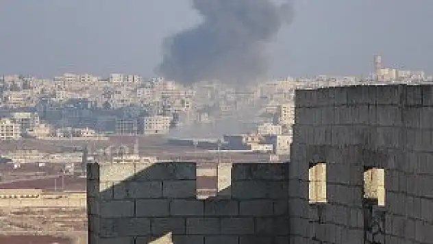 Esed birliklerinden Halep'e hava saldırısı