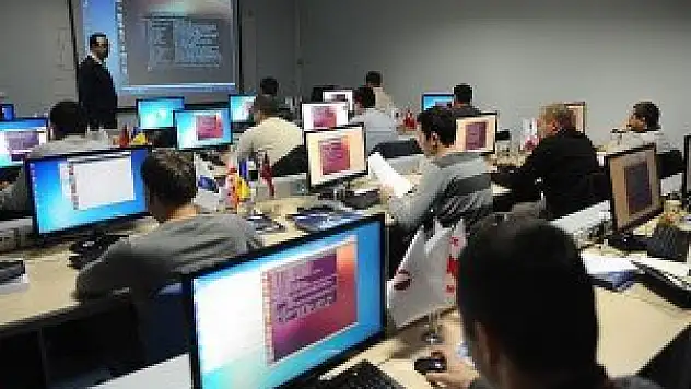 NATO'ya 'hackerlara müdahale ekibi' yetiştiriliyor