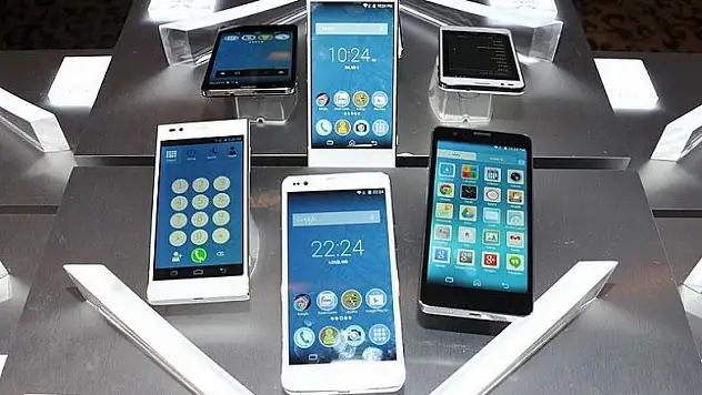 Telefona 2 havalimanı parası harcandı