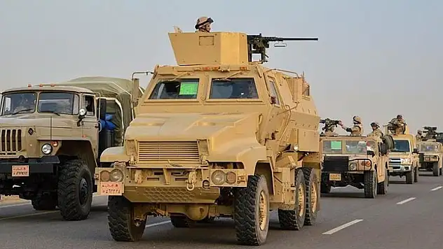 Egypte: l'armée prévoit de soumettre à l'enquête Genina et Annan