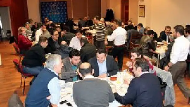 MÜSİAD'dan üyelerine arabaşı ikramı