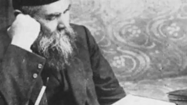 Ahmet Mithat Efendi geri dönüyor