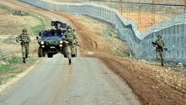 Suriye sınırında 2 Rus yakalandı