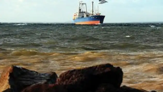 Çanakkale Boğazı'nın rengi değişti