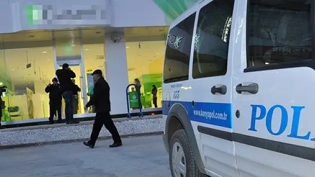 Bankadan soygunu ile ilgili yakalanan zanlı ve arkadaşı tutuklandı