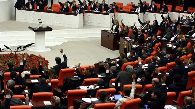 HSYK ile ilgili düzenlemenin 7 maddesi kabul edildi