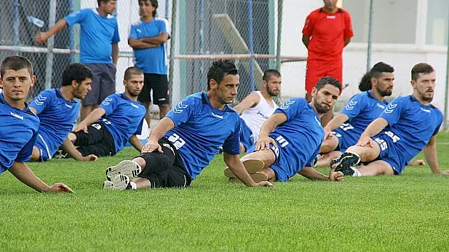 Zeki Uçan, Kasırga'ya antrenör oldu