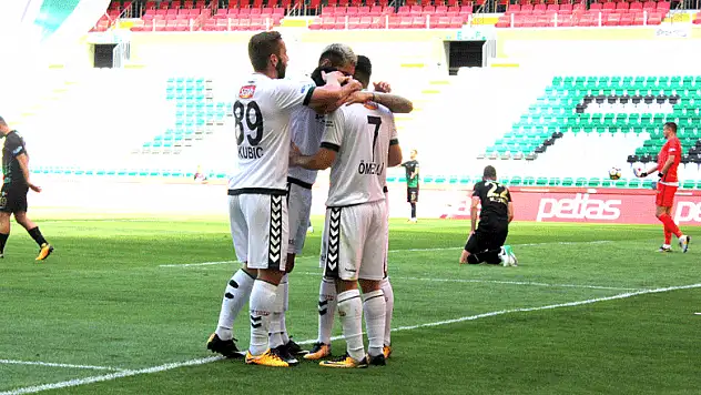 Yeni Malatya maçının gelirleri Mehmetçiğe!