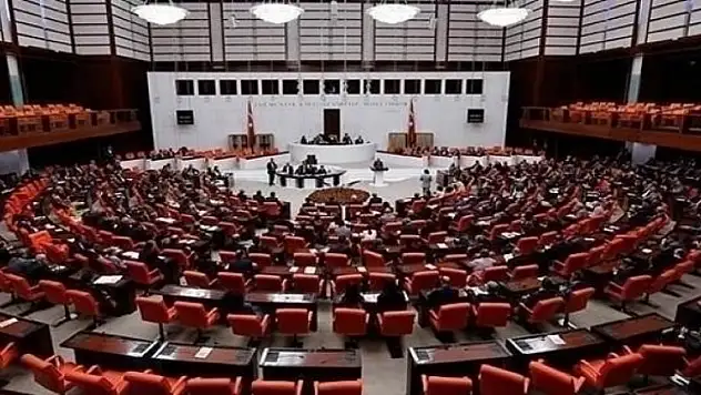 Torba yasa tasarısı komisyondan geçti