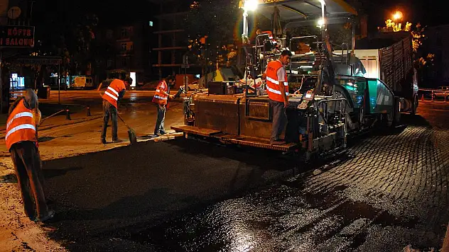 Büyükşehir'den asfaltta rekor