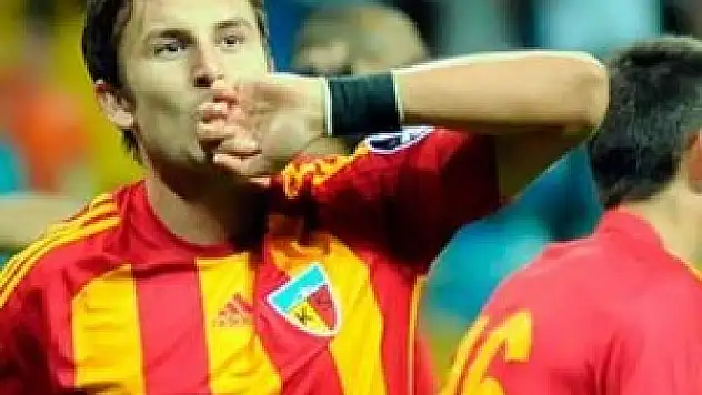 Süper Lig'de Sefa Yılmaz'ın ayağı kırıldı